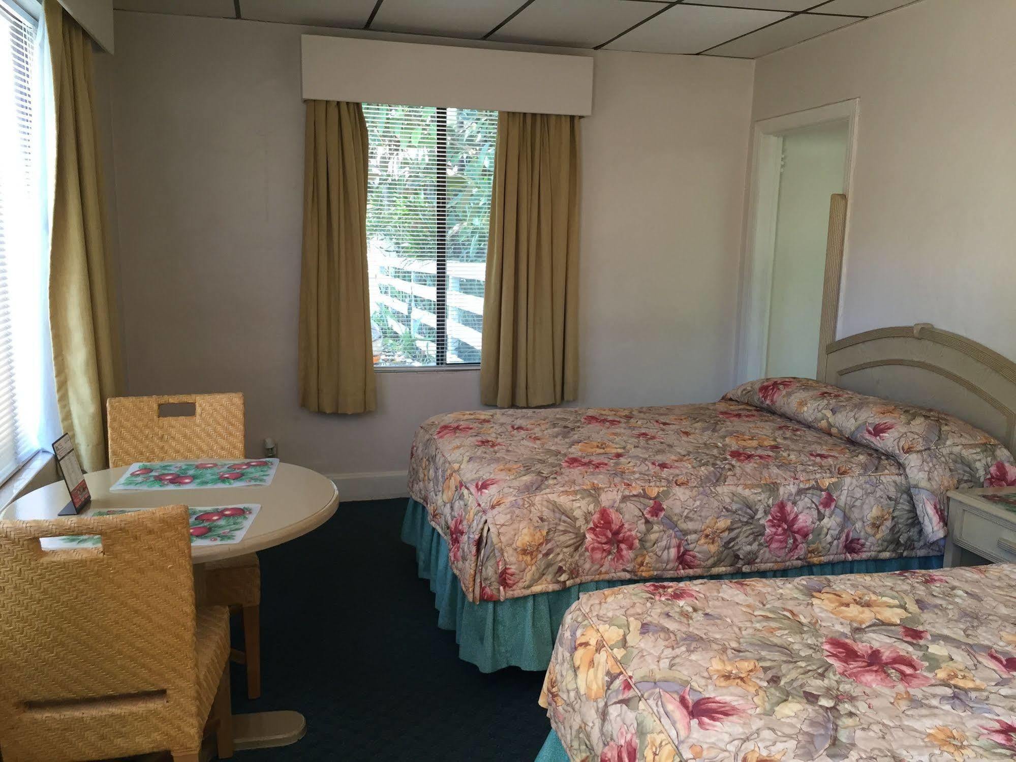 Sea Cove Motel Pompano Beach Bagian luar foto